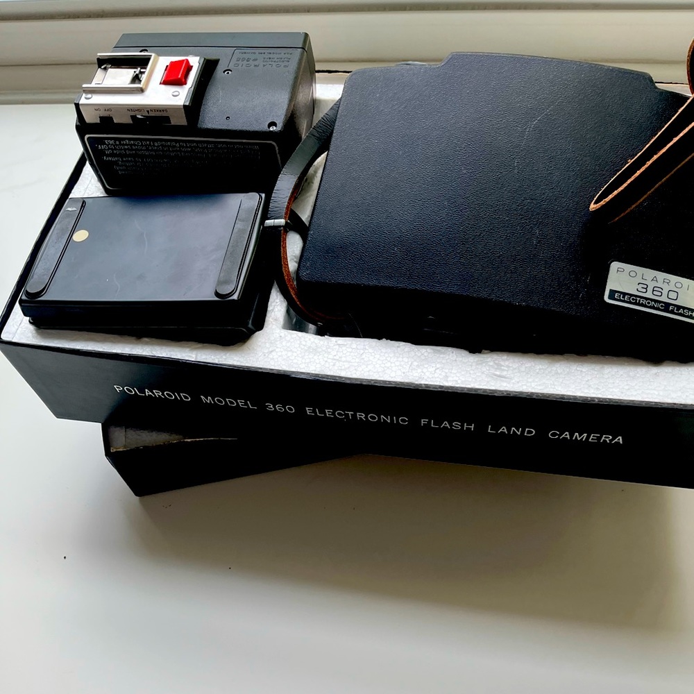 Vintage Polaroid camera 360 mint condition land camera electronic flash